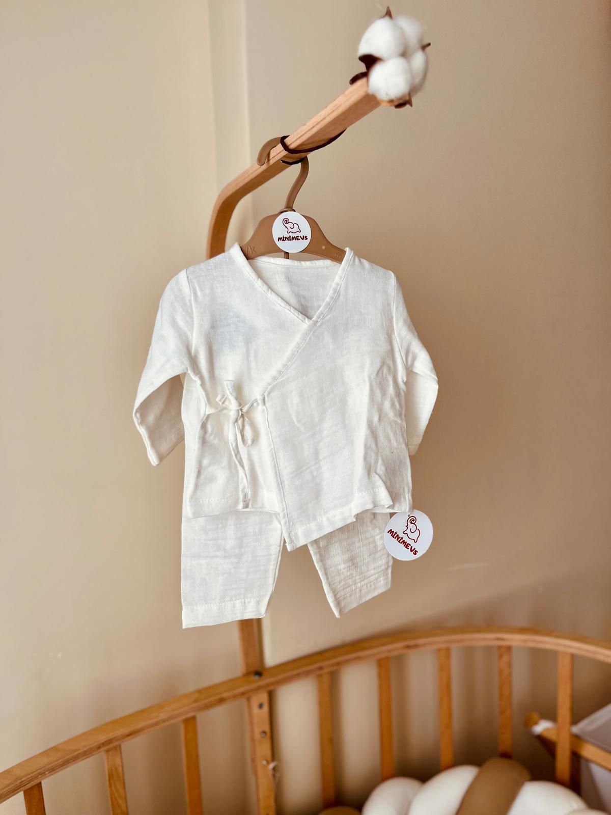 Müslin Takım Hastane Çıkışı